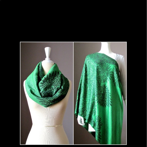 Accessories - NWOT CUTE GREEN WITH BLACK SOFT PASHMINA/SHAWL